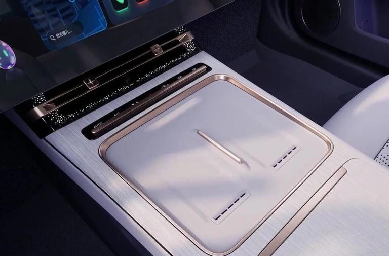 综合续航超1700km，支持兆瓦闪充，星途ES7GT外观内饰曝光