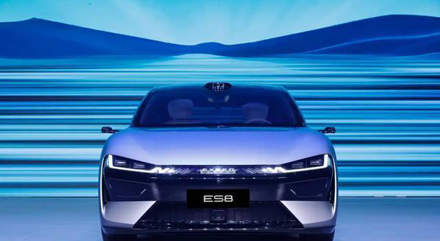 奇瑞星途ES8亮相！纯固态电池明年就上，续航突破1500km！
