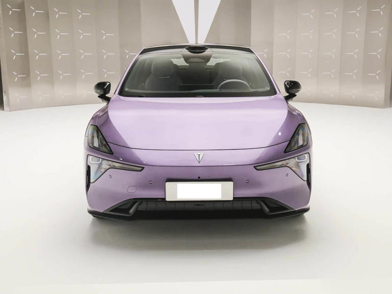 增程/纯电可选,配激光雷达与辅助驾驶 增程/纯电可选,配激光雷达与辅助驾驶