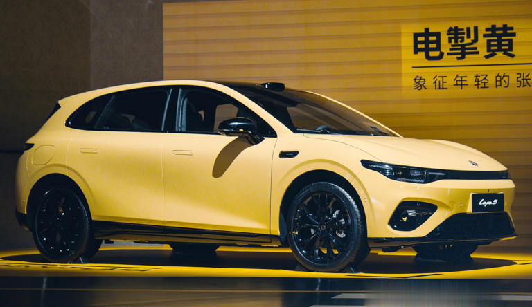 9.28万元起！零跑Lafa5正式上市，全新纯电运动轿跑