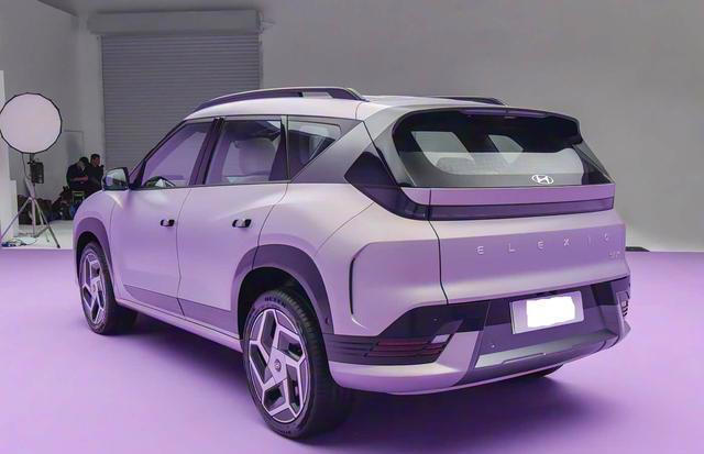 现代纯电SUV成新能源赛道搅局者!不足12万起配四驱,续航722公里 现代纯电SUV成新能源赛道搅局者!不足12万起配四驱,续航722公里