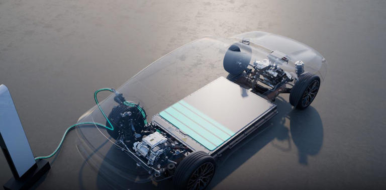 5米车身塞进8K巨屏！吉利银河E8化身家庭移动影院！