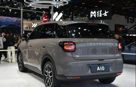 10万级纯电SUV有多卷?看完启源Q05和零跑A10你就懂了! 10万级纯电SUV有多卷?看完启源Q05和零跑A10你就懂了!