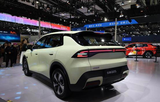 10万级纯电SUV有多卷?看完启源Q05和零跑A10你就懂了! 10万级纯电SUV有多卷?看完启源Q05和零跑A10你就懂了!