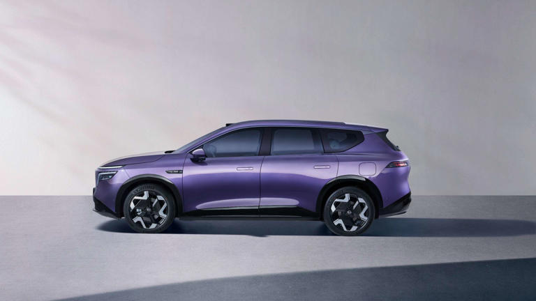 9a0f7389-d956-4ffb-927b-5e1c95fa0415.jpg 东风日产NX8采用5C超充技术,明年上半年亮相