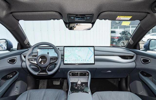 限时惊喜价比海豹06GT便宜了4万多元,零跑Lafa5更值得考虑吗? 限时惊喜价比海豹06GT便宜了4万多元,零跑Lafa5更值得考虑吗?