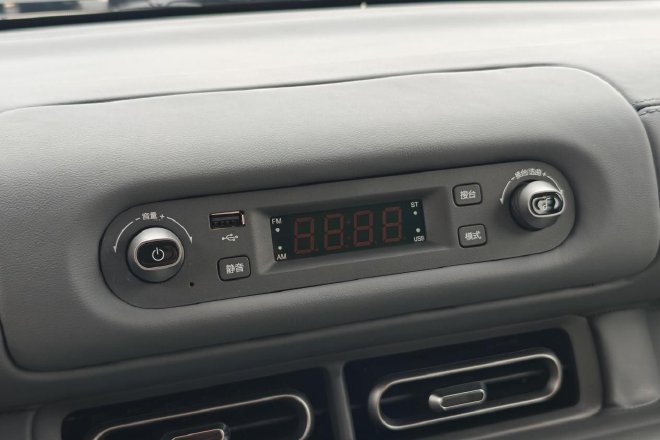 售4.78-5.08万五菱之光EV正式上市