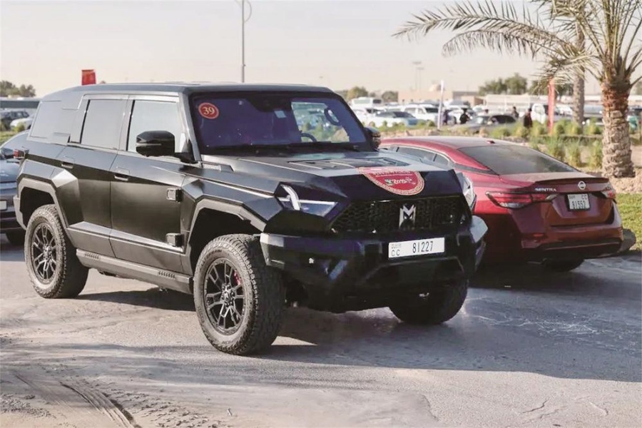 东风车亮相阿联酋“温暖迎春”新能源车大巡游