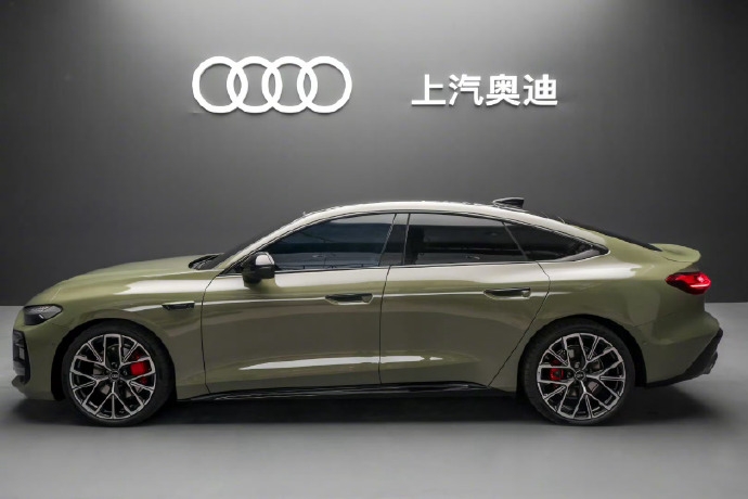 上汽奥迪A5L即将上市，引领智能豪华新风尚