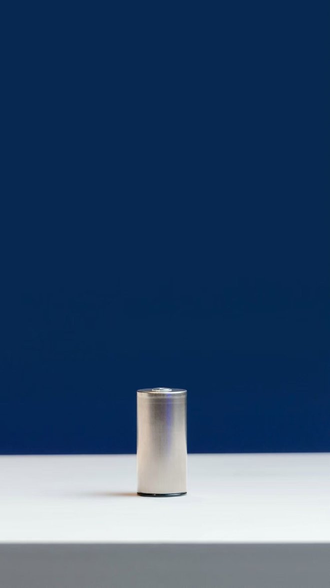 宝马新一代电驱全面亮相大圆柱电池即将上车