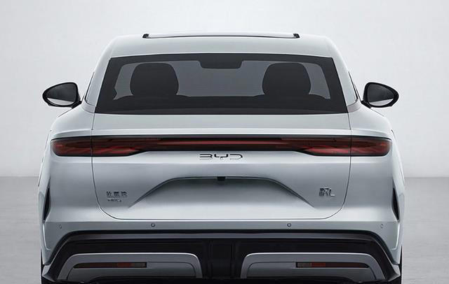 锁定30万级别，比亚迪旗舰“双L”发布，启用全新设计语言