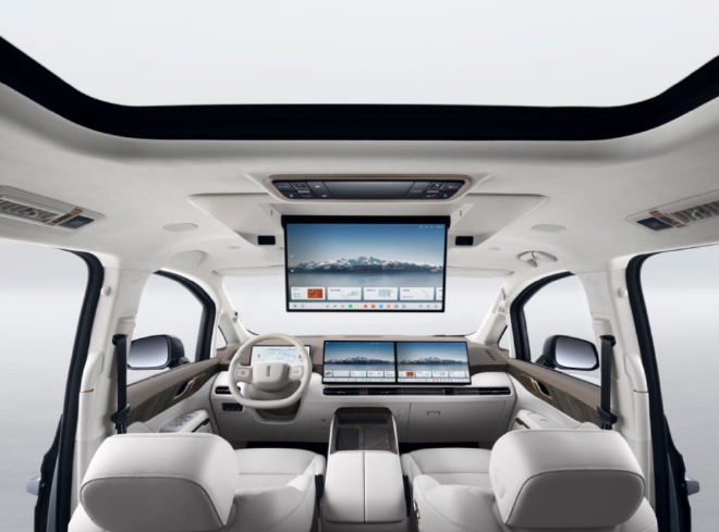 全新魏牌高山内饰首发符合时下流行设计