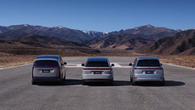 理想i8正式发布将与L系列及MEGA并列