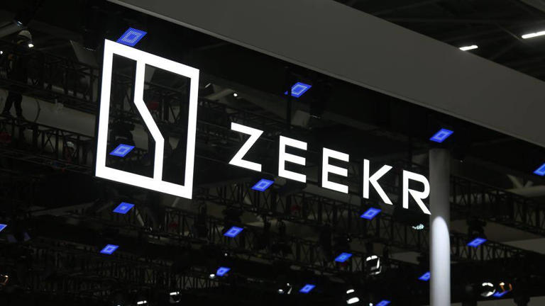 领克深陷亏损泥潭,质量问题频现,极氪或背重负“包袱” 领克深陷亏损泥潭,质量问题频现,极氪或背重负“包袱”