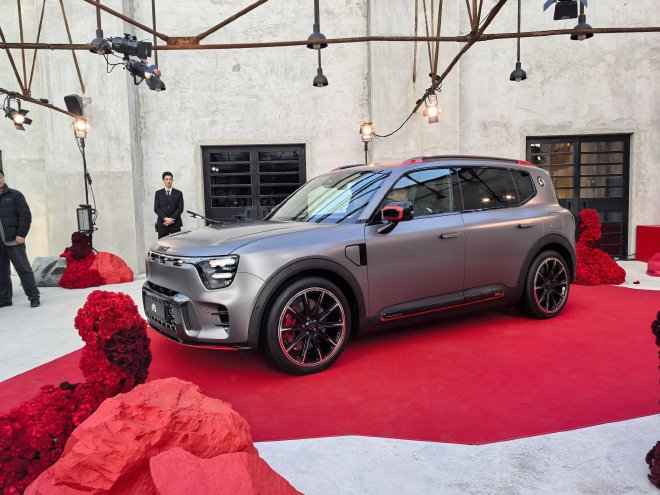 smart精灵#5BRABUS超能版全球首秀