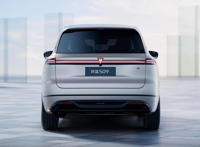 4月新车潮来袭！阿维塔06、深蓝S09、问界M8，哪款智驾车型将脱颖而出？