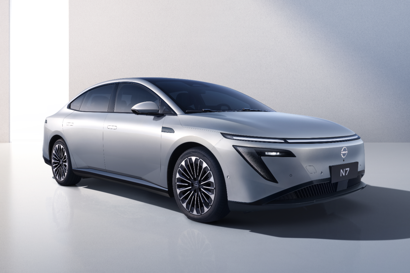 东风日产N7开启预订999元意向金抵3000元购车金