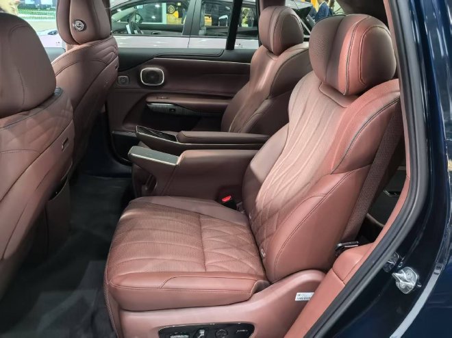 售价26.98-31.98万元广汽昊铂HL正式上市