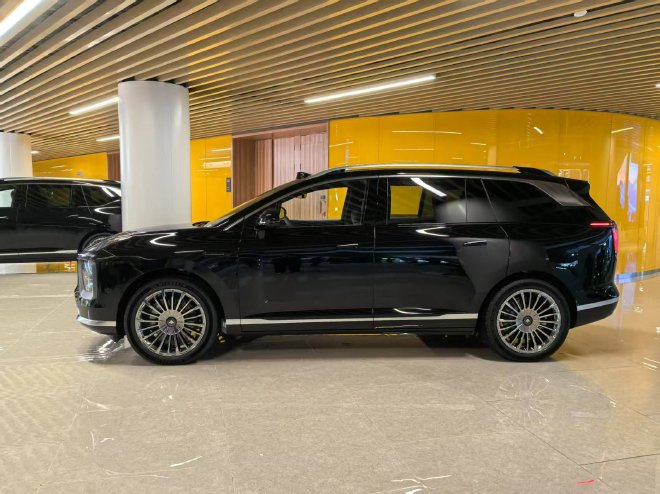 售价26.98-31.98万元广汽昊铂HL正式上市