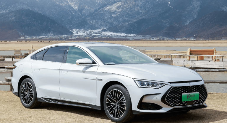 比亚迪新车亮相未达预期，市场激烈竞争下的品牌挑战何在？