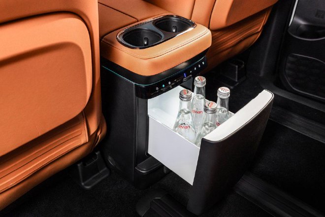 智驾奢享旗舰MPV传祺向往M8乾崑版发布