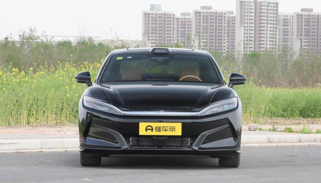 比亚迪汉L上市：标配激光雷达、纯电续航可达701公里