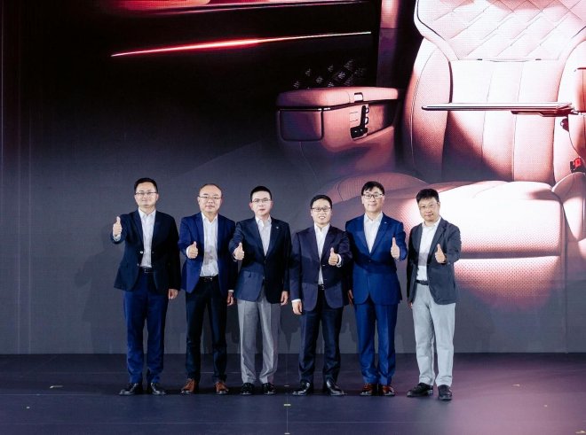 智驾奢享旗舰MPV传祺向往M8乾崑版发布