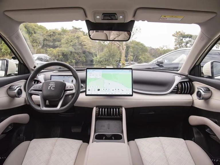 2025年紧凑级“SUV之王”，仅售10.58万，全系智驾，还有车载冰箱！