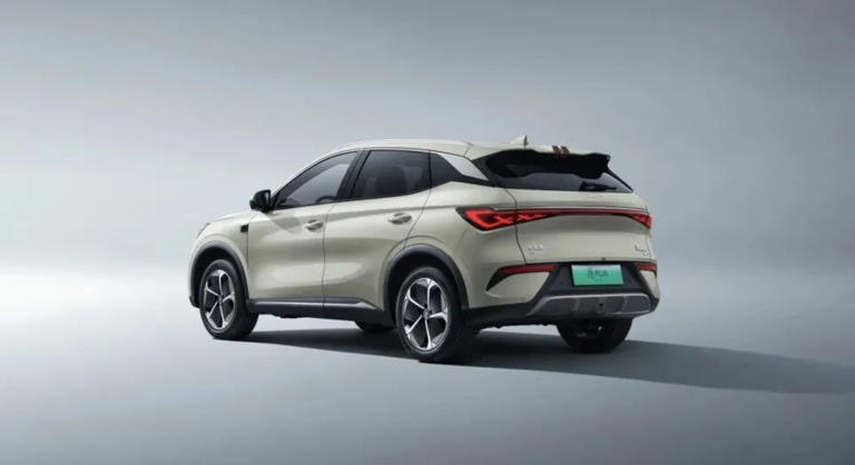 2025年紧凑级“SUV之王”，仅售10.58万，全系智驾，还有车载冰箱！