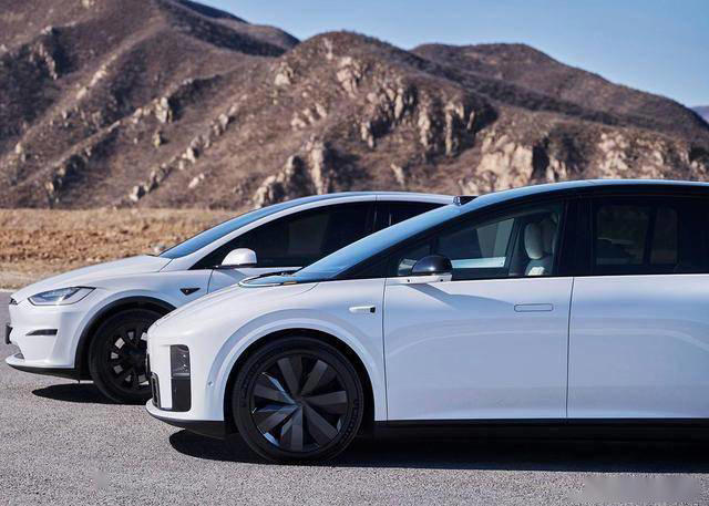 理想i8纯电SUV来袭，5C快充+电动四驱，新能源领域新标杆？