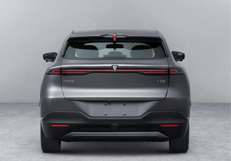 深蓝S05纯电新车型来袭，电机功率升级至200千瓦，续航能否再突破？