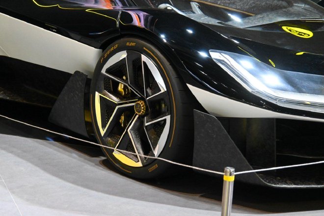 2025上海车展：莲花跑车Theory1概念车亮相