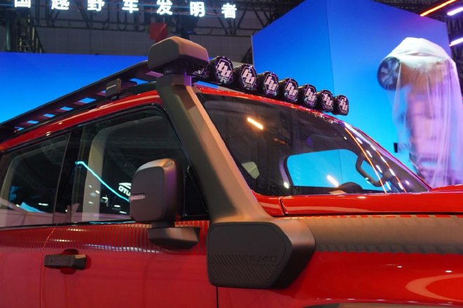 2025上海车展：北京越野BJ40增程改装版