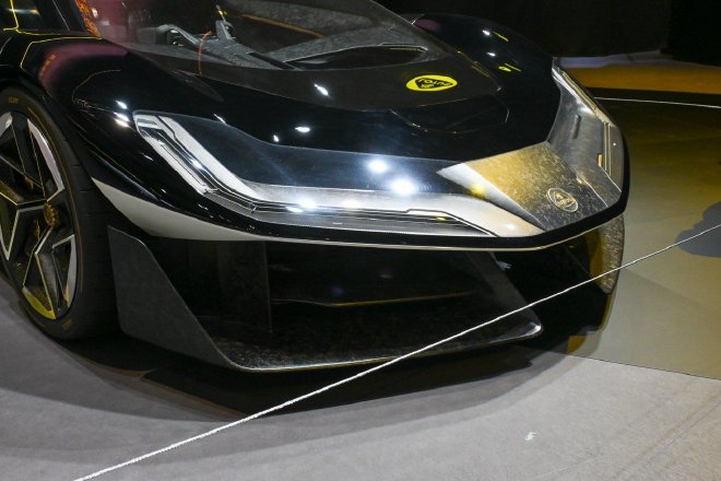 2025上海车展：莲花跑车Theory1概念车亮相