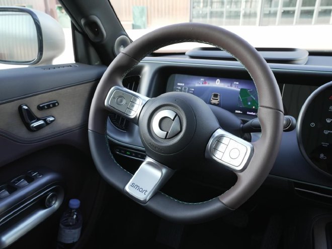 越野越开心：当纯电smart#5有了四驱