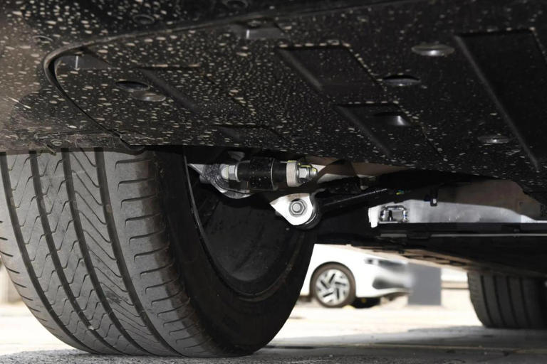 限时19.19万起，华为智驾+CDC+空悬+800V快充，阿维塔06购车手册