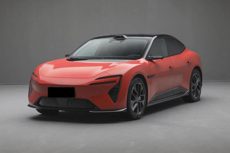 限时19.19万起，华为智驾+CDC+空悬+800V快充，阿维塔06购车手册