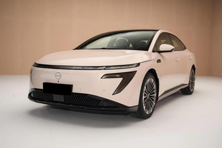 上市当晚订单10138台，11.99万起，轴距超2米9+“百万级大沙发”