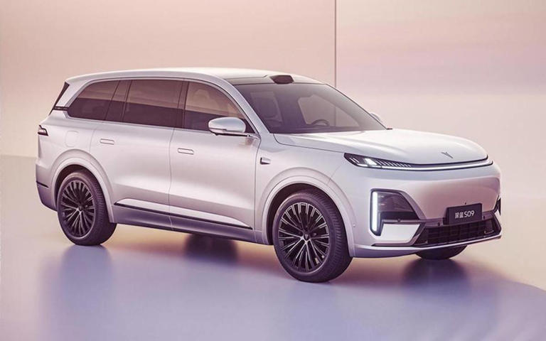 吉利银河L9来袭，或20万起售，能否撼动深蓝S09地位？