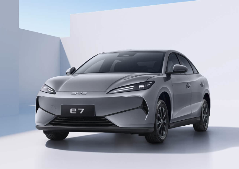 定位中型车比亚迪e7将于5月17日上市或12万起售