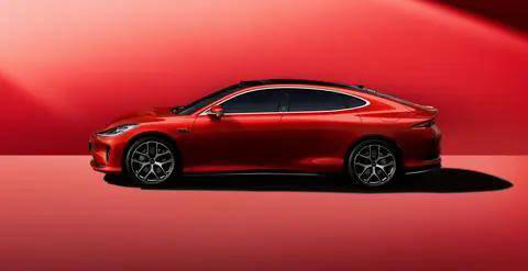 智己L6明日上市，20万级纯电轿跑能否掀起市场新风暴？