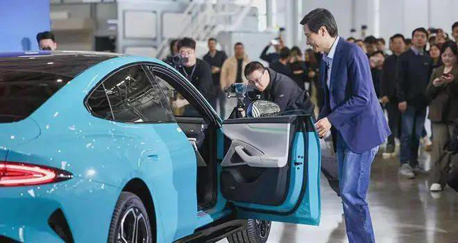 小米SU8来袭，23.59万起售能否撼动SUV市场格局？