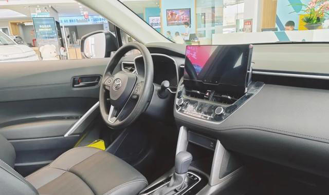 8万多买合资SUV，上个月仍狂销11969台，燃油车还能这么玩？