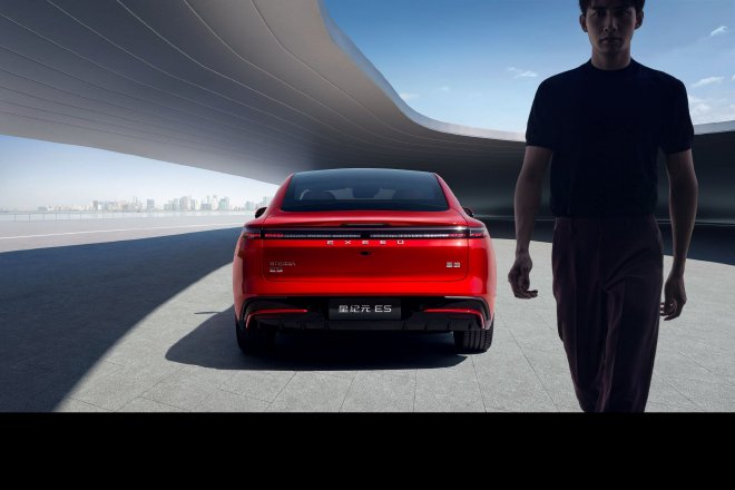 新款星途星纪元ES纯电版上市售价18.98-26.98万元