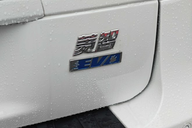 限时置换一口价9.98万起风行菱智家族新车上市