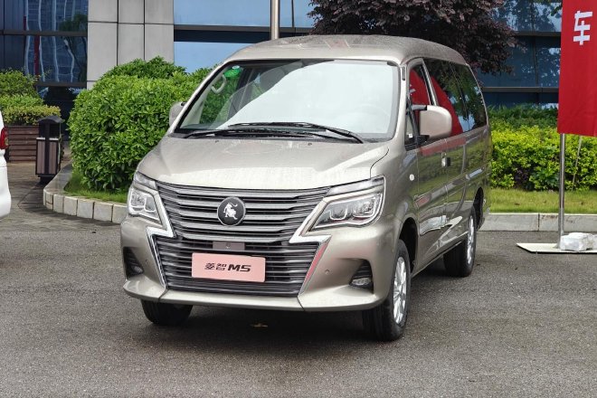 限时置换一口价9.98万起风行菱智家族新车上市