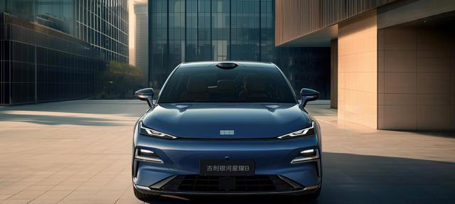 11.58万元起入手吉利银河星耀8，豪华C级轿车成为家庭标配