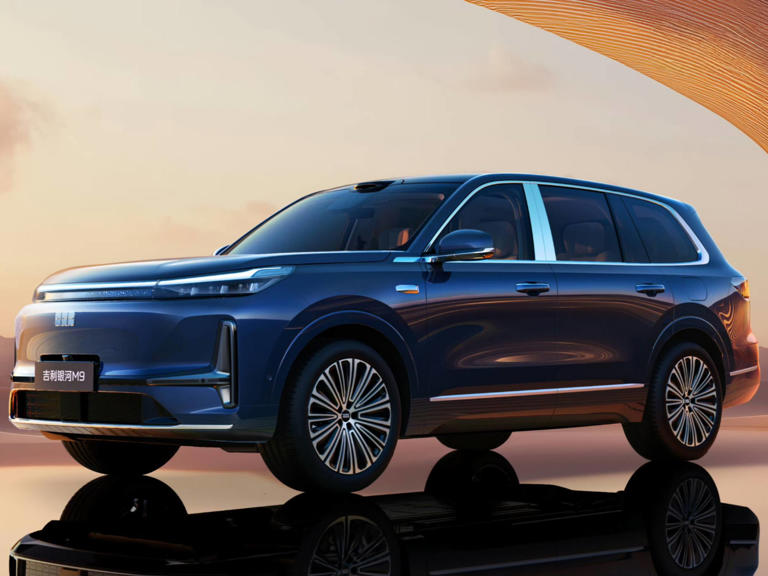 吉利银河M9六座SUV官图抢先看，未来感设计+科技配置，售价20-30万