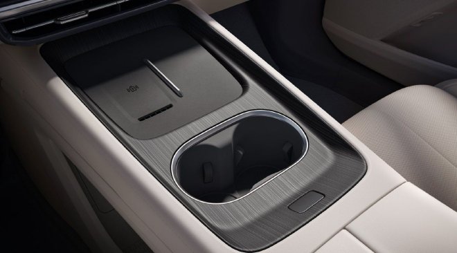 售价11.59-14.99万元2025款东风奕派eπ007正式上市