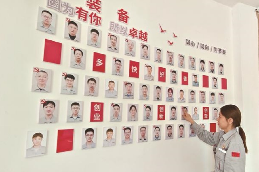 “亮比评”掀热潮